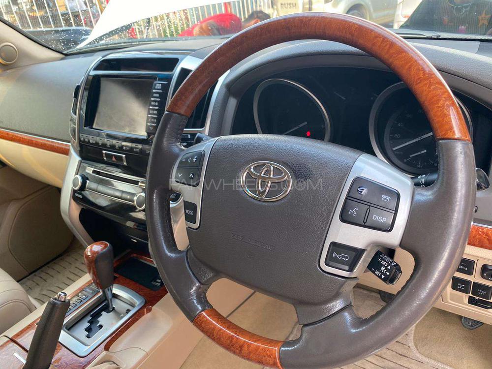 Toyota Land Cruiser 2014 for Sale in Gujranwala Toyota Land Cruiser 2014 for Sale in Gujranwala Image-25