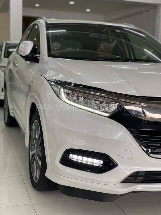 Honda Vezel 2018 for Sale in Peshawar Honda Vezel 2018 for Sale in Peshawar Image-3