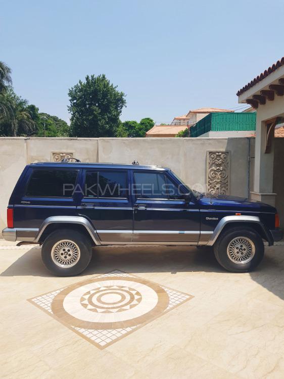 Jeep Cherokee 1996 for Sale in Islamabad Jeep Cherokee 1996 for Sale in Islamabad Image-3