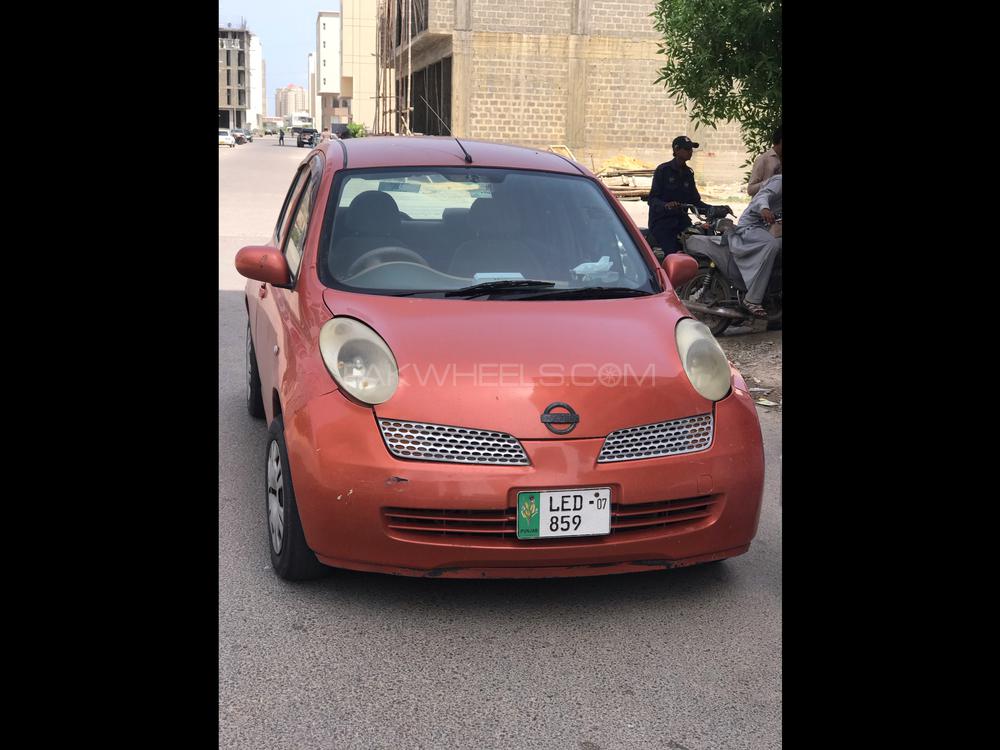 Nissan March 2004 for Sale in Karachi Image-1