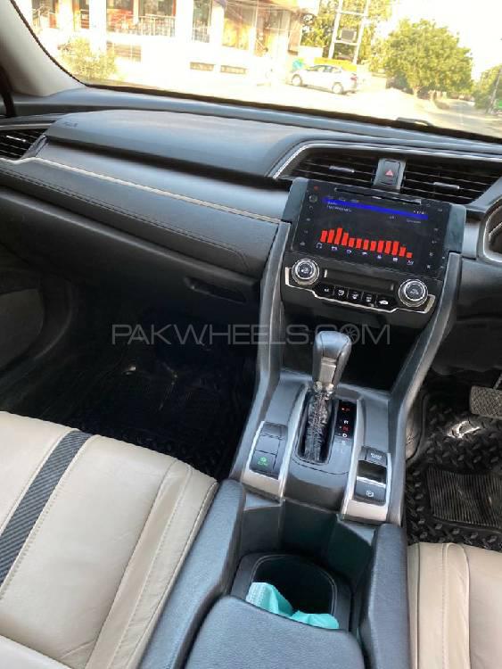 Honda Civic 2017 for Sale in Bahawalpur Honda Civic 2017 for Sale in Bahawalpur Image-6