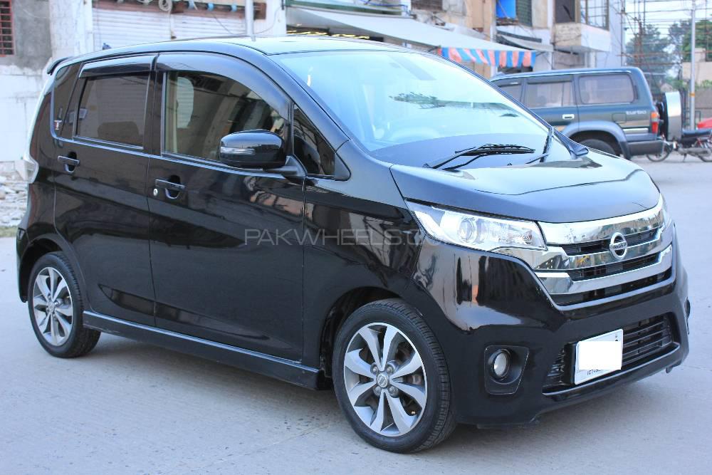 Nissan Dayz Highway Star 2015 for Sale in Islamabad Nissan Dayz Highway Star 2015 for Sale in Islamabad Image-6