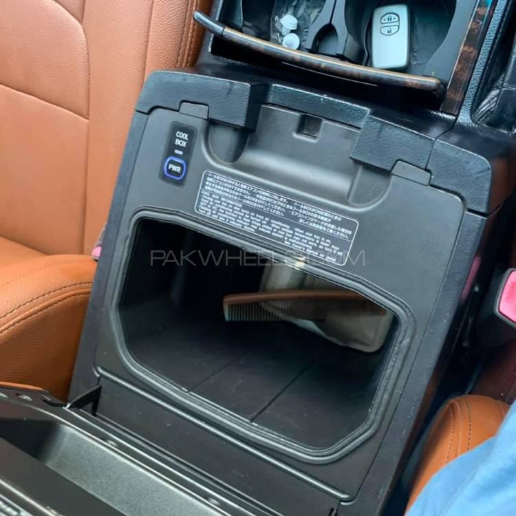 Toyota Land Cruiser 2008 for Sale in Lahore Toyota Land Cruiser 2008 for Sale in Lahore Image-6
