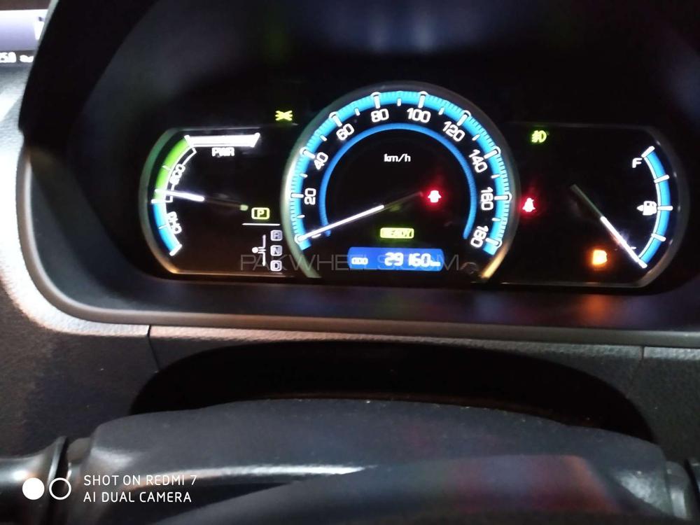 Toyota Voxy 2014 for Sale in Lahore Toyota Voxy 2014 for Sale in Lahore Image-7