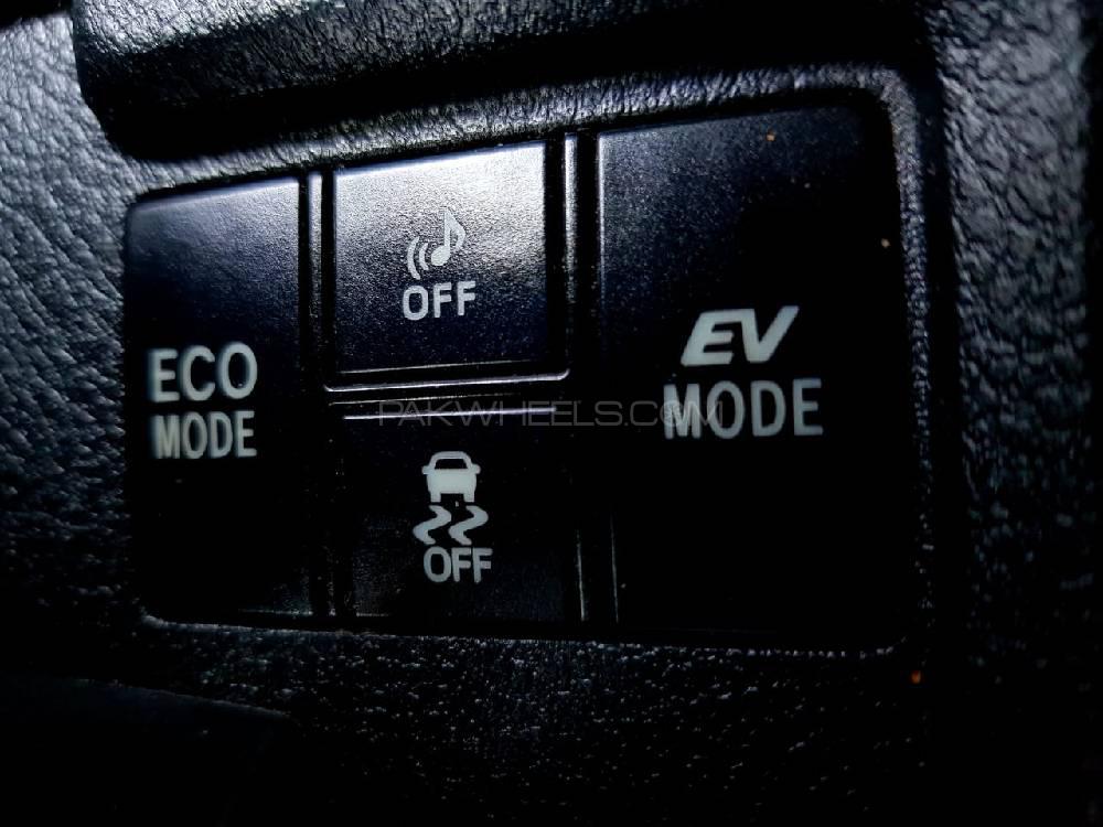 Toyota Corolla Fielder 2015 for Sale in Rawalpindi Toyota Corolla Fielder 2015 for Sale in Rawalpindi Image-11