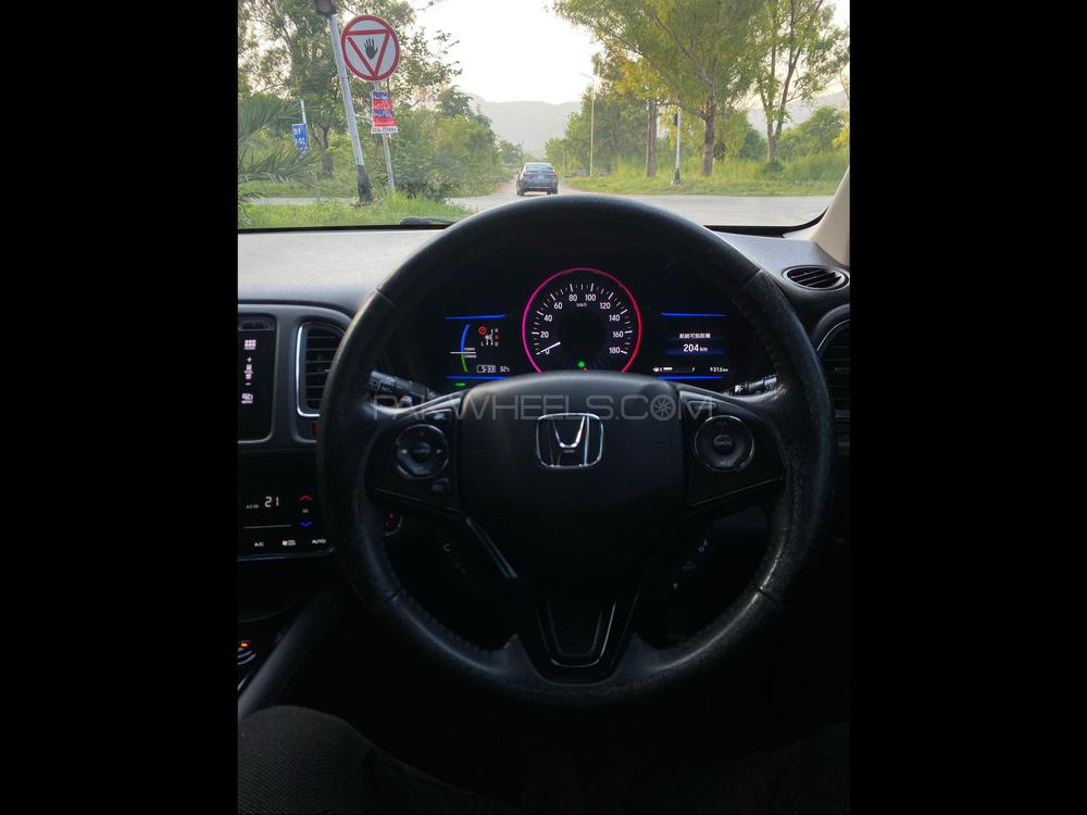 Honda Vezel 2014 for Sale in Islamabad Honda Vezel 2014 for Sale in Islamabad Image-8