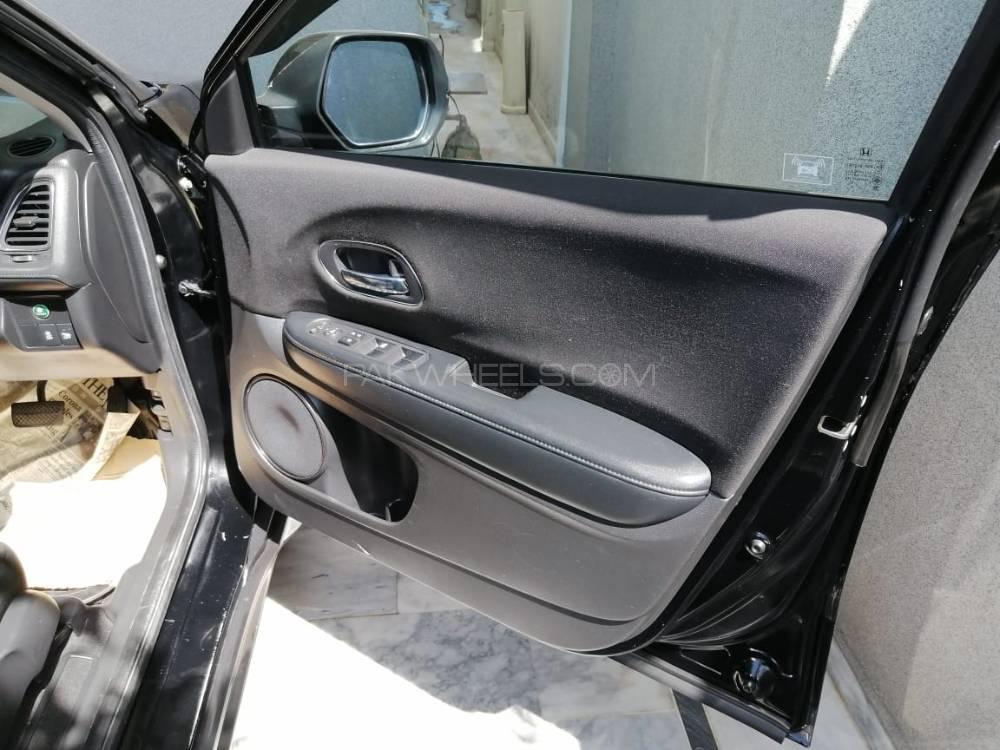 Honda Vezel 2014 for Sale in Islamabad Honda Vezel 2014 for Sale in Islamabad Image-5
