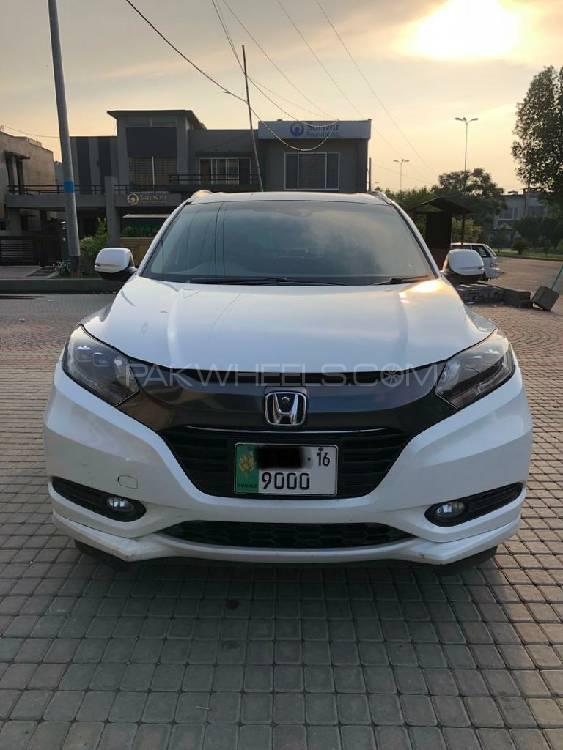 Honda Vezel 2015 for Sale in Lahore Image-1