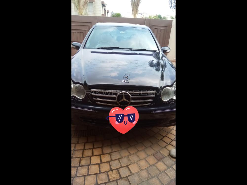 Mercedes Benz C Class 2004 for Sale in Lahore Image-1