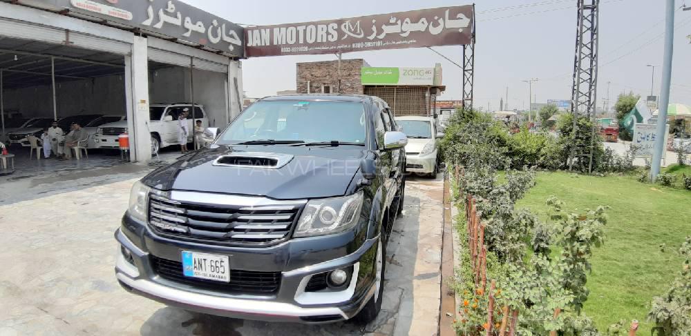 Toyota Hilux 2014 for Sale in Peshawar Toyota Hilux 2014 for Sale in Peshawar Image-4