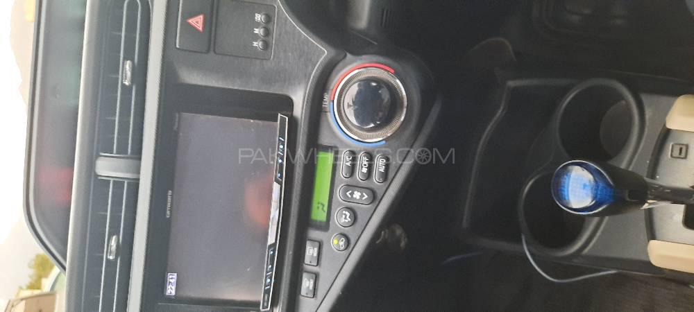 Toyota Aqua 2014 for Sale in Kohat Toyota Aqua 2014 for Sale in Kohat Image-9