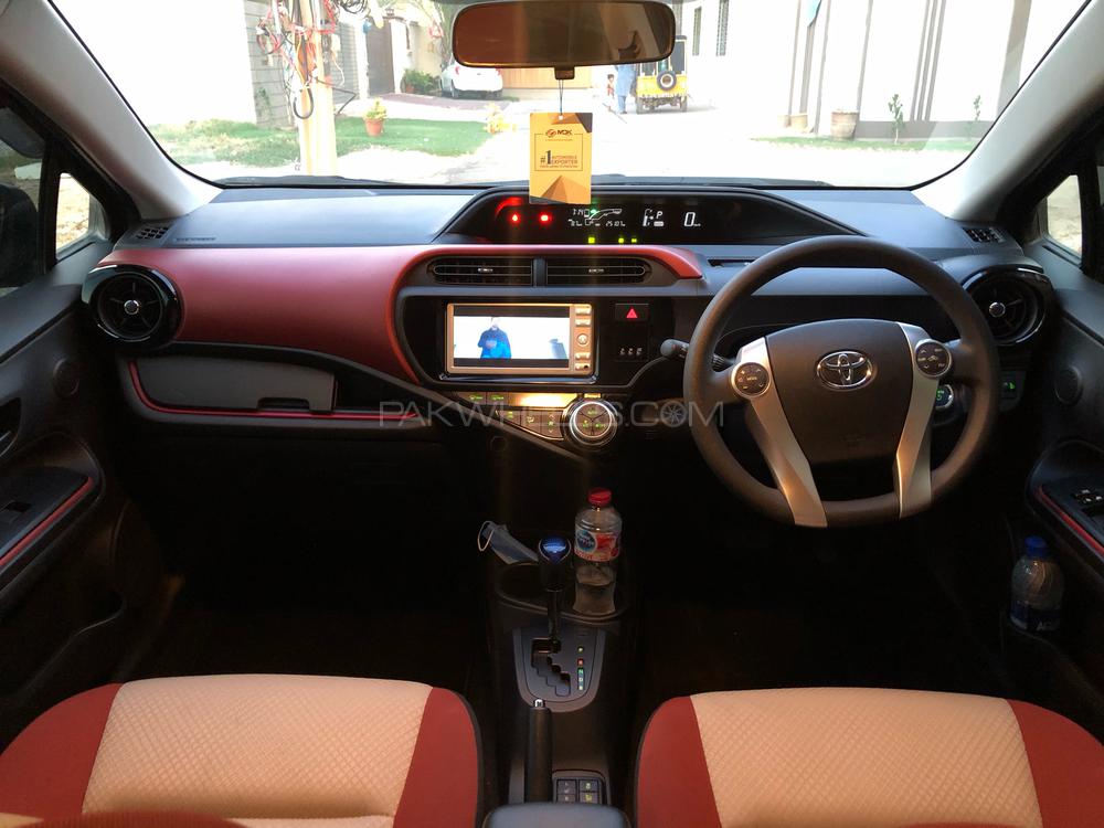 Toyota Aqua 2016 for Sale in Multan Image-1