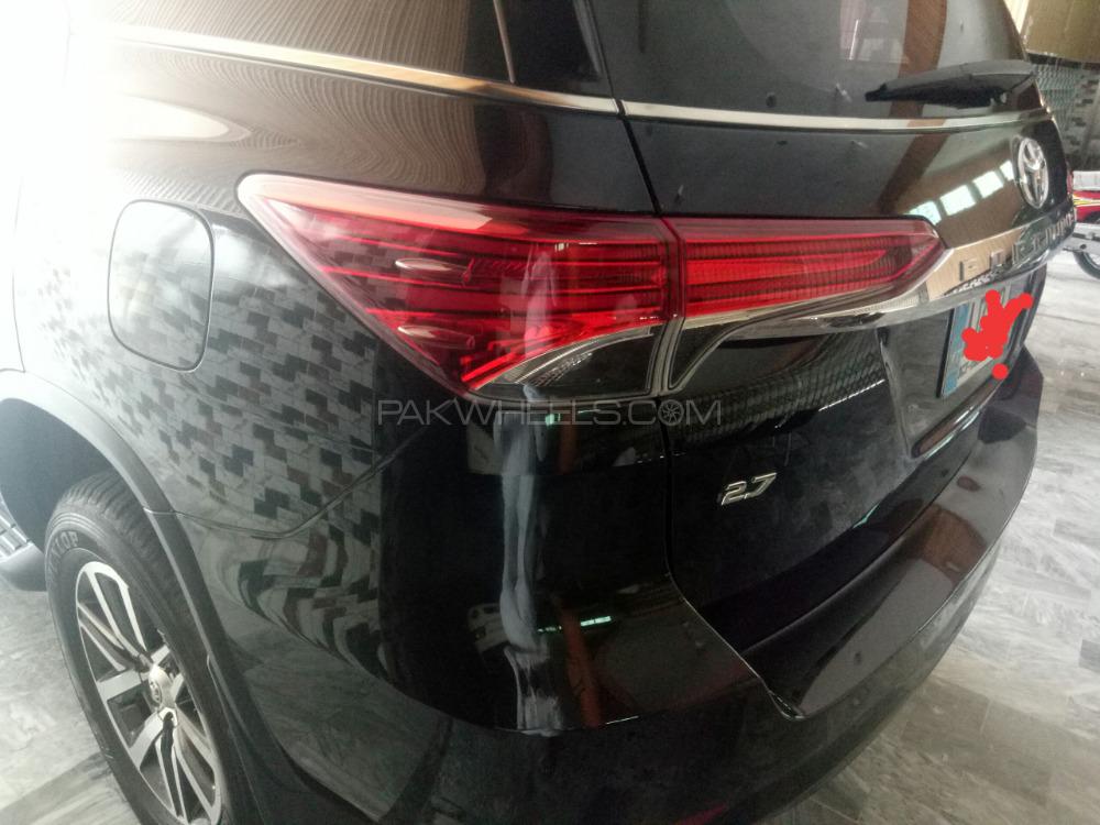 Toyota Fortuner 2018 for Sale in Sargodha Toyota Fortuner 2018 for Sale in Sargodha Image-8