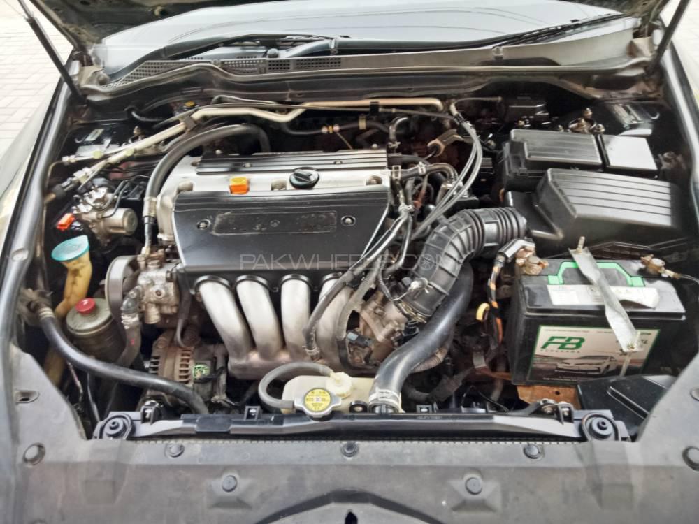 Honda Accord 2005 for Sale in Multan Honda Accord 2005 for Sale in Multan Image-5