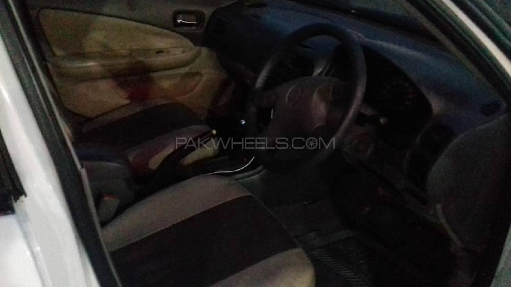 Nissan Sunny 2000 for Sale in Peshawar Nissan Sunny 2000 for Sale in Peshawar Image-4