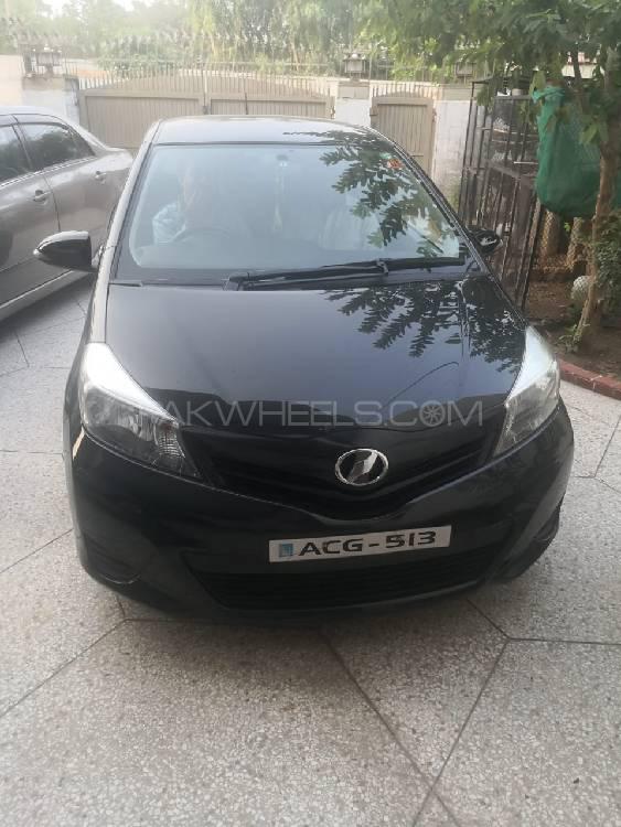 Toyota Vitz 2013 for Sale in Swabi Image-1