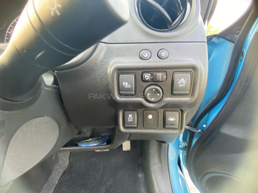 Nissan Note 2017 for Sale in Lahore Nissan Note 2017 for Sale in Lahore Image-18
