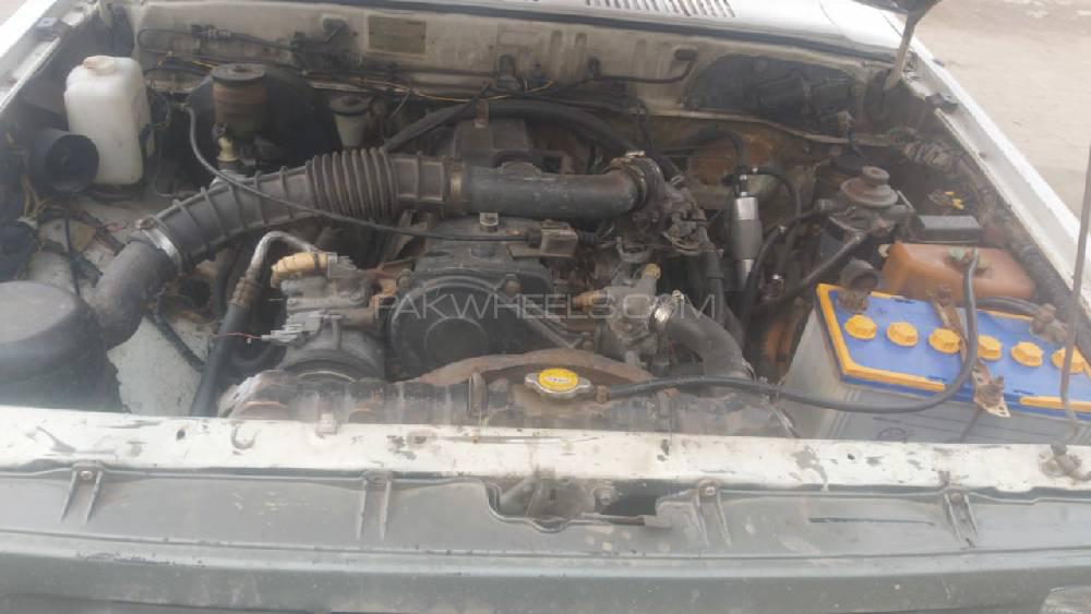 مازدا بی 2200 1992 for Sale in صادق آباد مازدا بی 2200 1992 for Sale in صادق آباد Image-8