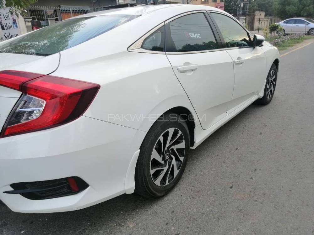 Honda Civic 2018 for Sale in Lahore Honda Civic 2018 for Sale in Lahore Image-12