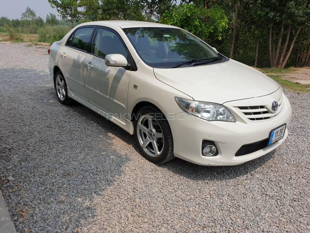 Toyota Corolla 2013 for Sale in Peshawar Image-1