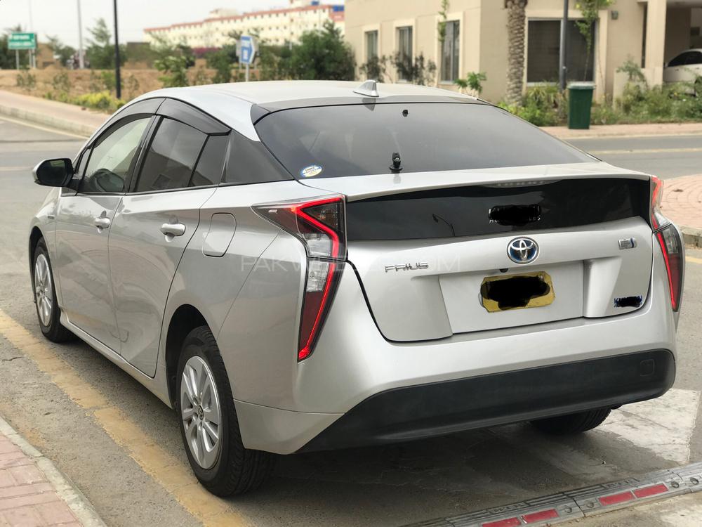 Toyota Prius 2016 for Sale in Karachi Toyota Prius 2016 for Sale in Karachi Image-6