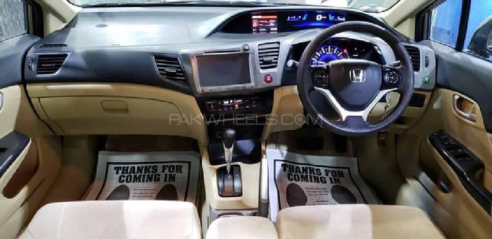 Honda Civic 2013 for Sale in Hyderabad Honda Civic 2013 for Sale in Hyderabad Image-10