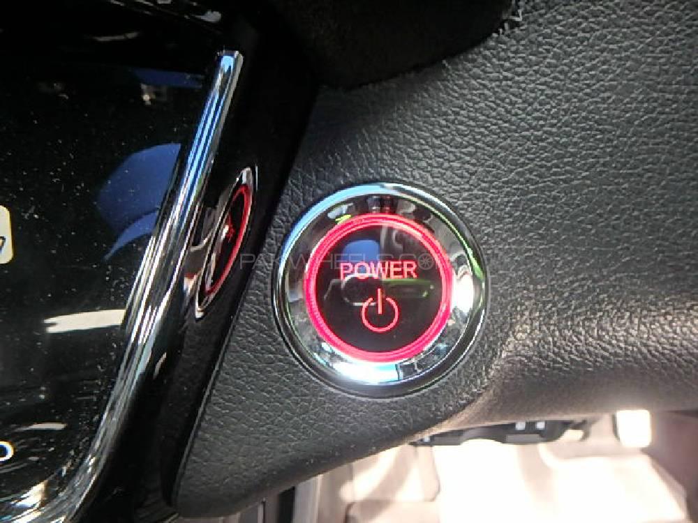 Honda Vezel 2018 for Sale in Lahore Honda Vezel 2018 for Sale in Lahore Image-11