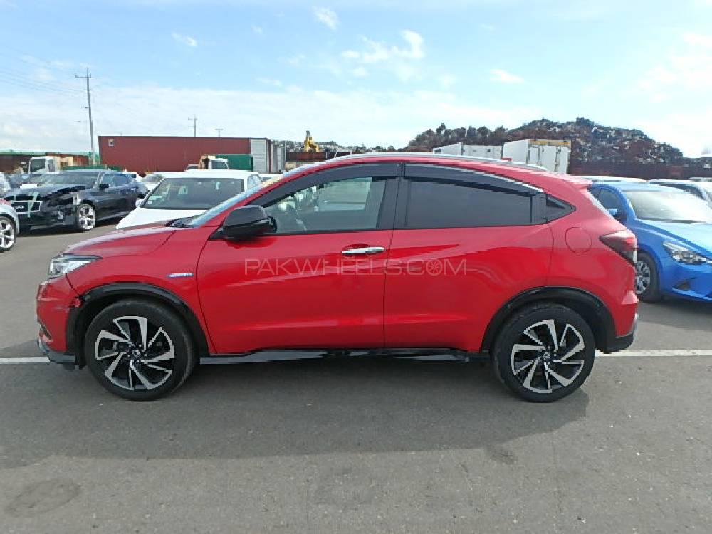 Honda Vezel 2018 for Sale in Lahore Honda Vezel 2018 for Sale in Lahore Image-4