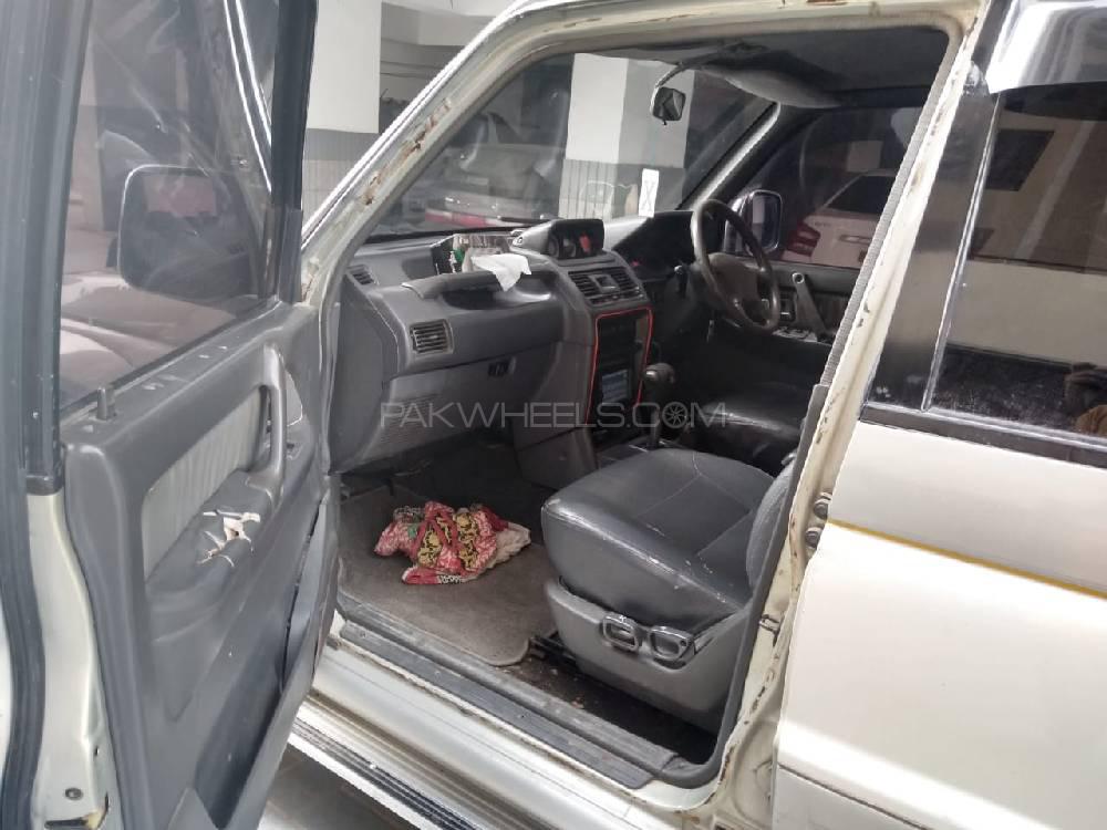 Mitsubishi Pajero 1997 for Sale in Karachi Mitsubishi Pajero 1997 for Sale in Karachi Image-6