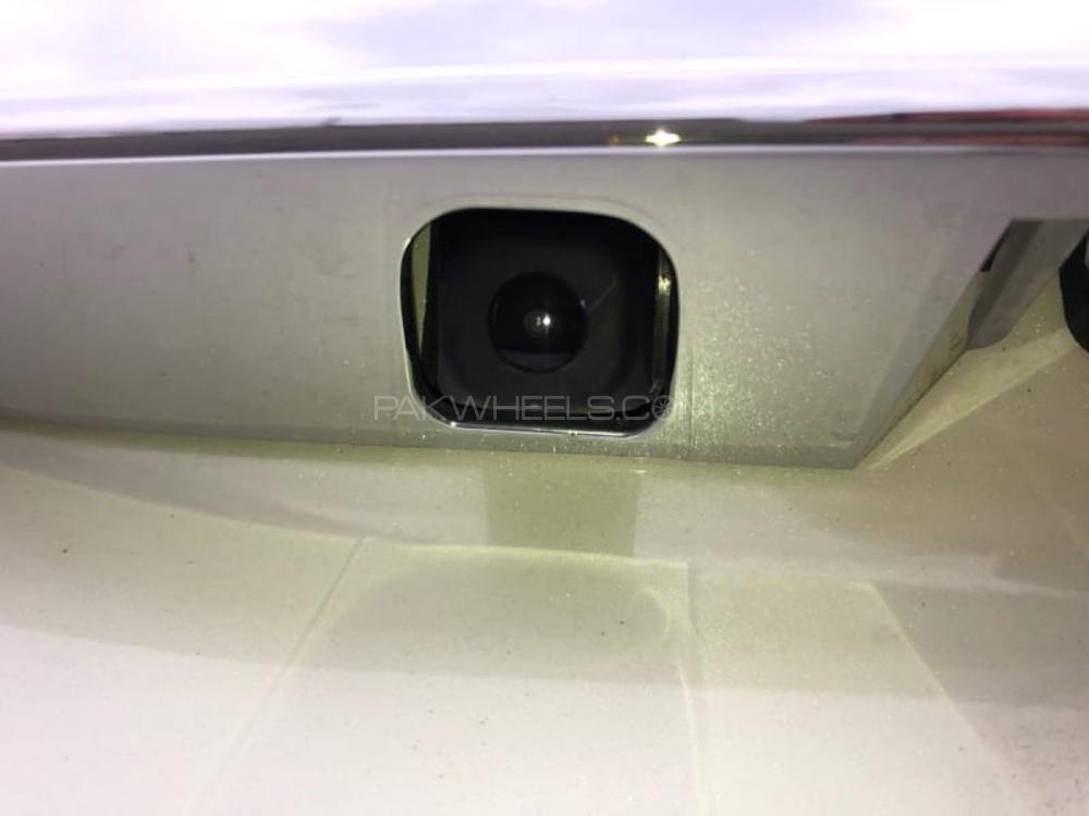 Toyota Corolla Axio 2017 for Sale in Karachi Toyota Corolla Axio 2017 for Sale in Karachi Image-10