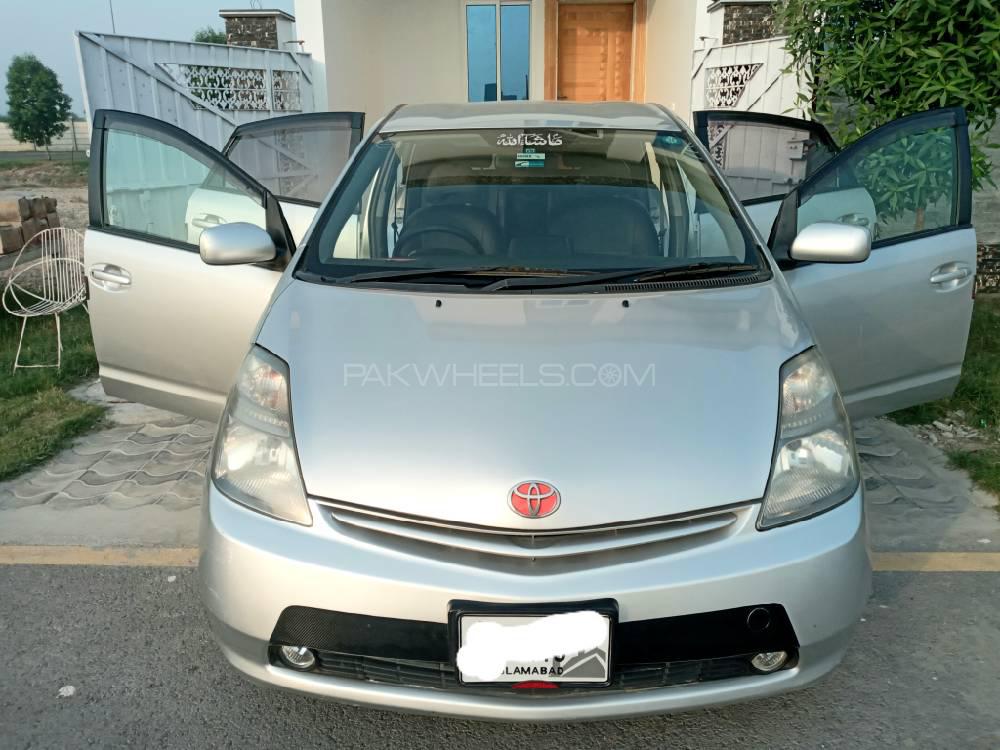 Toyota Prius 2010 for Sale in Faisalabad Image-1