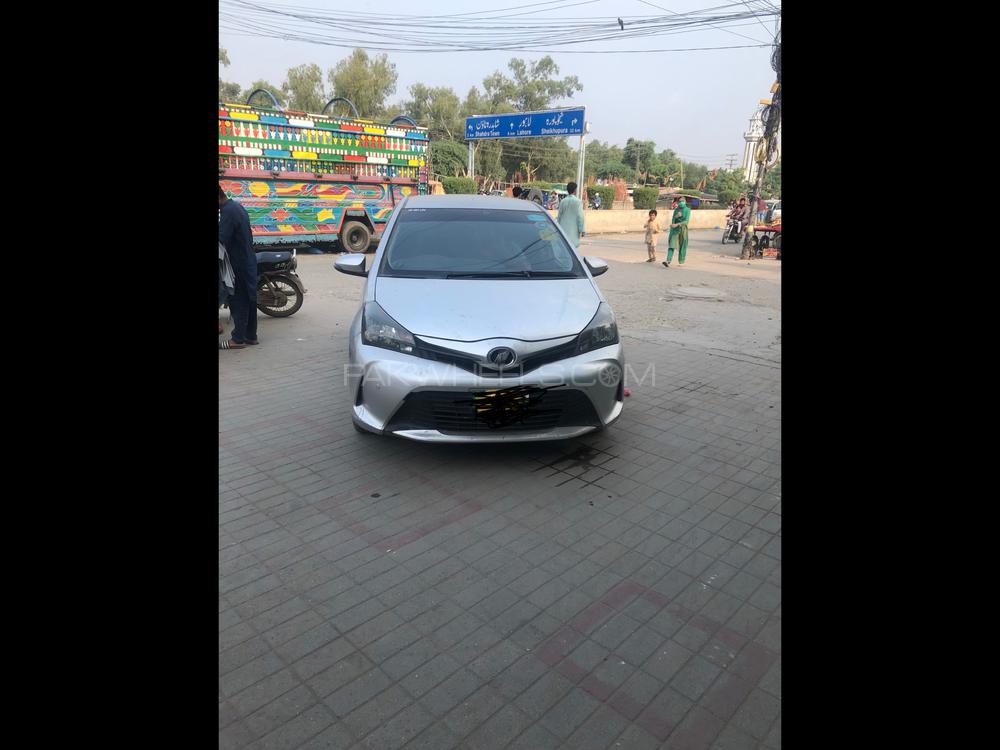 Toyota Vitz 2014 for Sale in Lahore Image-1