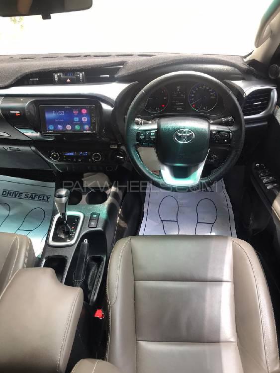 Toyota Hilux 2018 for Sale in Karachi Toyota Hilux 2018 for Sale in Karachi Image-12