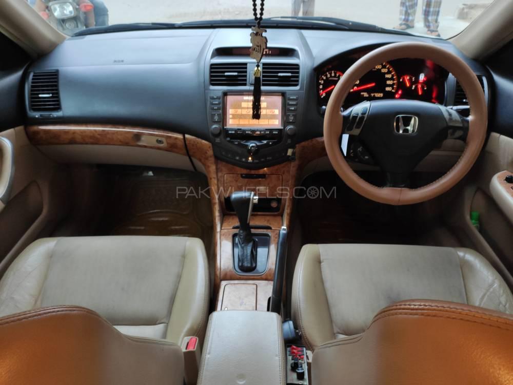 Honda Accord 2004 for Sale in Karachi Honda Accord 2004 for Sale in Karachi Image-17