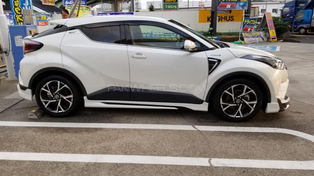 Toyota C-HR 2017 for Sale in Faisalabad Toyota C-HR 2017 for Sale in Faisalabad Image-2