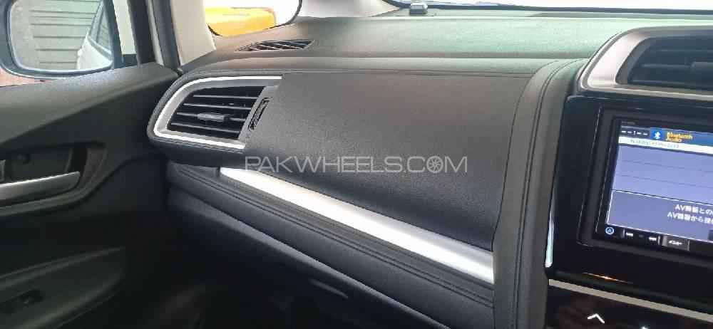 Honda Fit 2017 for Sale in Peshawar Image-1