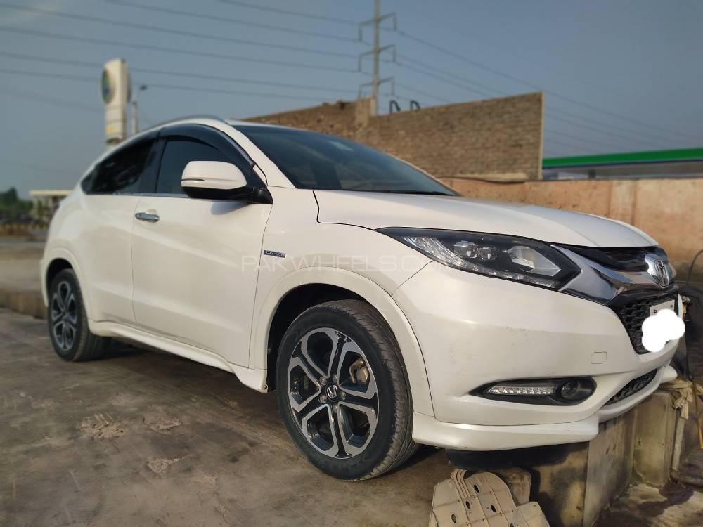 Honda Vezel 2014 for Sale in Peshawar Image-1
