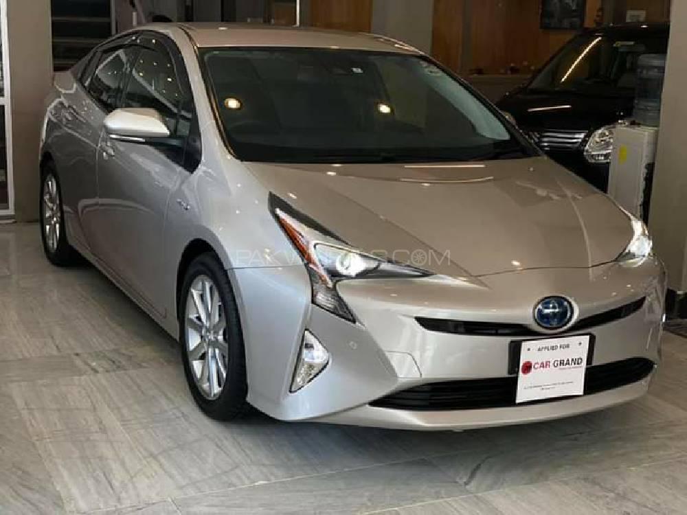 Toyota Prius 2017 for Sale in Peshawar Image-1