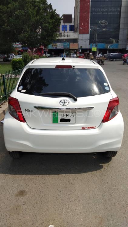 Toyota Vitz 2011 for Sale in Lahore Toyota Vitz 2011 for Sale in Lahore Image-10