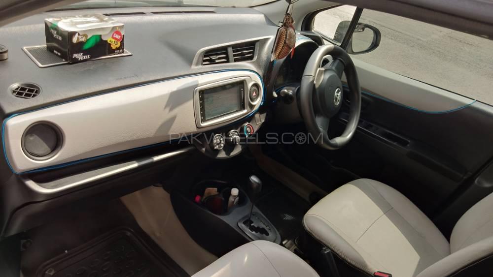 Toyota Vitz 2011 for Sale in Lahore Toyota Vitz 2011 for Sale in Lahore Image-13