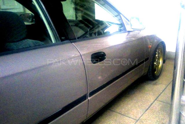 Honda Civic - 2000  Honda Civic - 2000  Image-4