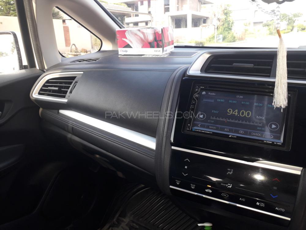 Honda Fit 2016 for Sale in Islamabad Honda Fit 2016 for Sale in Islamabad Image-3