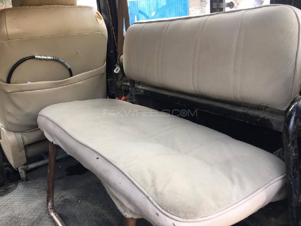 Toyota Land Cruiser 1968 for Sale in Peshawar Toyota Land Cruiser 1968 for Sale in Peshawar Image-5