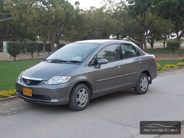 Honda City i-DSI 2005 for sale in Peshawar | PakWheels
