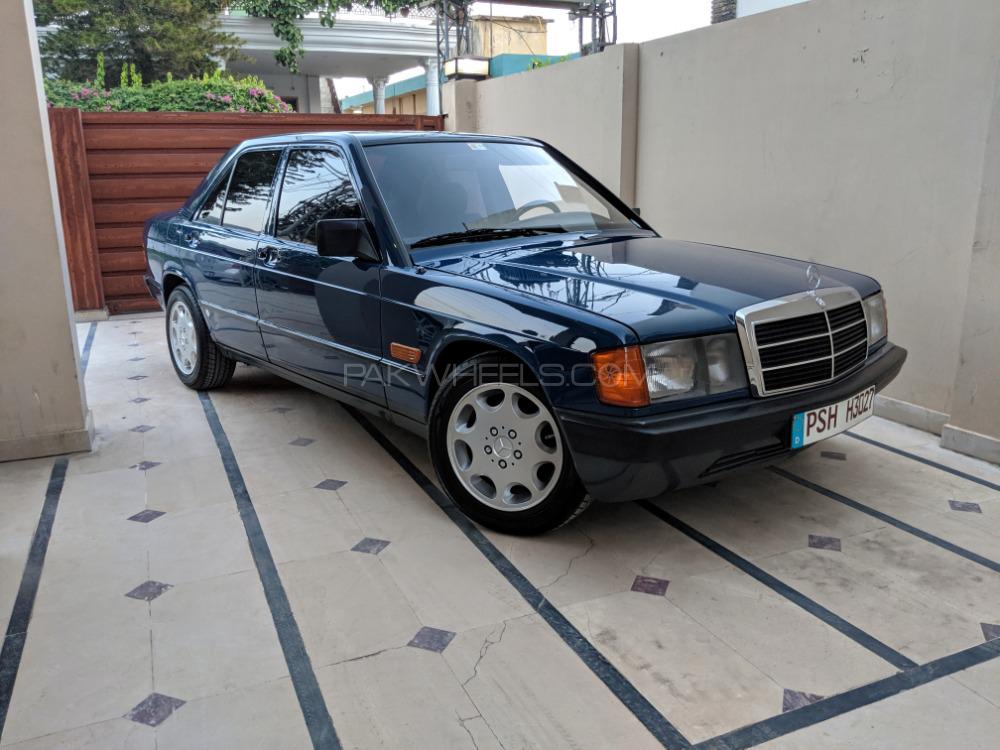 Mercedes Benz C Class - 1984  Mercedes Benz C Class - 1984  Image-2
