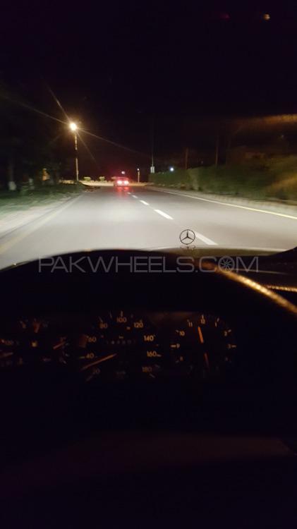 Mercedes Benz C Class - 1984  Mercedes Benz C Class - 1984  Image-3