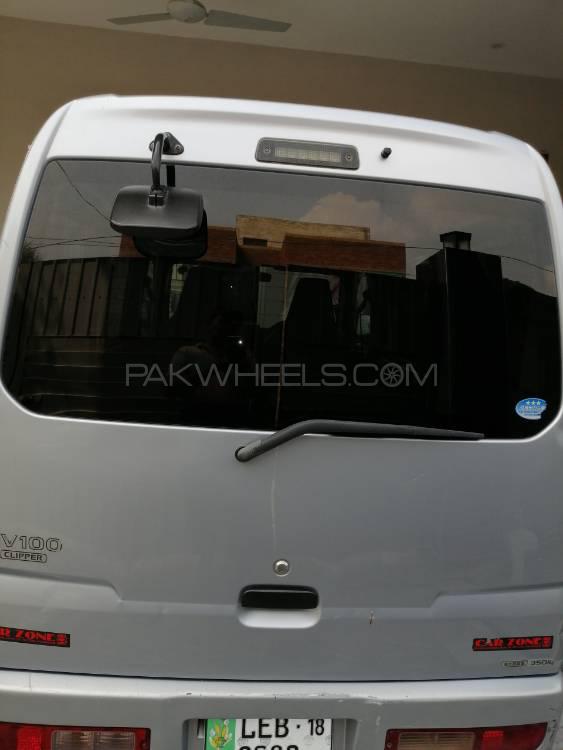 نسان کلپر 2012 for Sale in لاہور نسان کلپر 2012 for Sale in لاہور Image-2