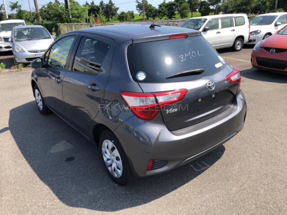 Toyota Vitz 2017 for Sale in Sahiwal Toyota Vitz 2017 for Sale in Sahiwal Image-3