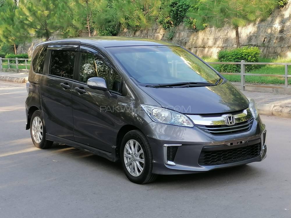 Honda Freed 2015 for Sale in Rawalpindi Honda Freed 2015 for Sale in Rawalpindi Image-3