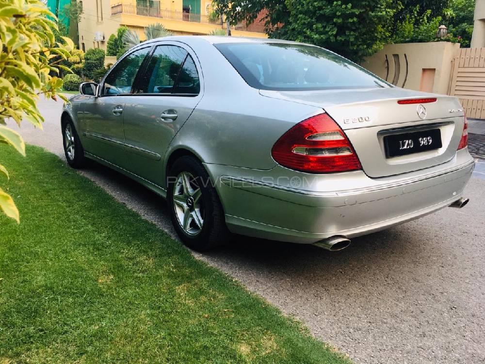 Mercedes Benz E Class 2004 for Sale in Lahore Mercedes Benz E Class 2004 for Sale in Lahore Image-2